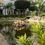Blonzu Mali Benalmádena